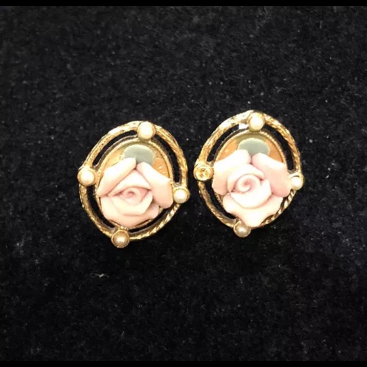 Vintage Porcelain Rose Earrings-Estate Find 12$